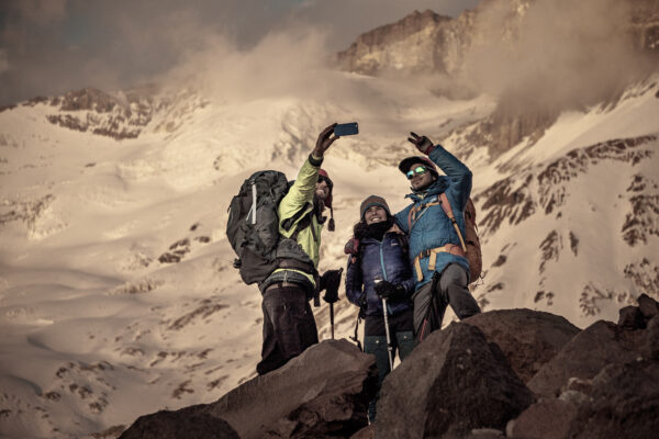 Acceso consciente a las montañas, un desafío mayor ante la masificación y el cambio climático