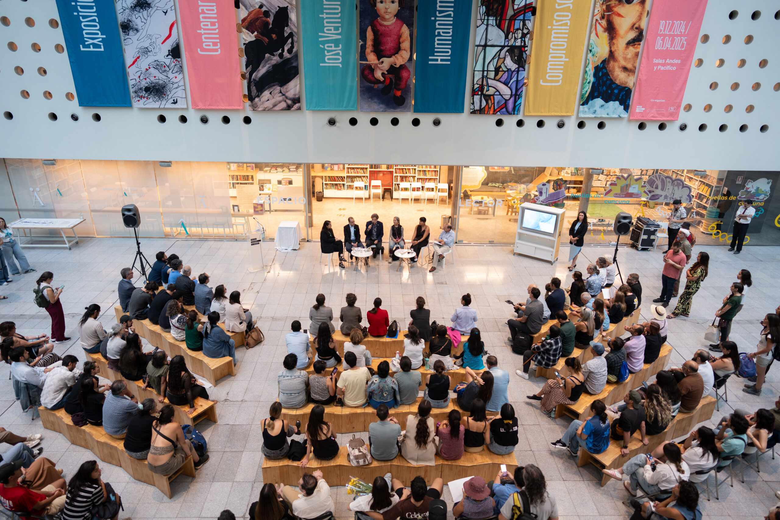 3 Acto cívico del Día de los Glaciares, en Centro Cultural La Moneda. Créditos Mariana Canobra